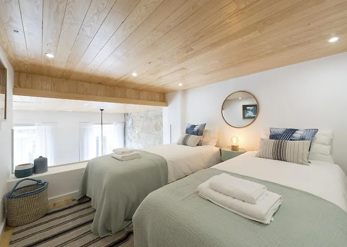Bmyguest - Downtown Mezzanine Apartment